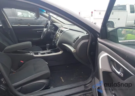 2015 Nissan Altima 2.5 S из США, поврежденный, VIN 1N4AL3AP9FC130896